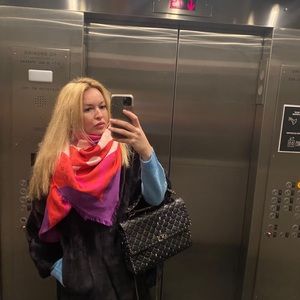 Meet your Posher, Anastasia